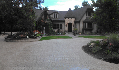 Utah asphalt paving contractor specializing in highway and roadway construction