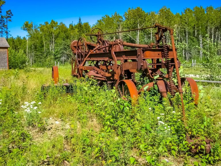 Reliable Farm Equipment Support for Safer Outdoor Spaces and Productive Rural Work