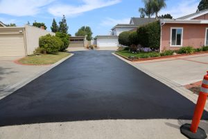 How to Choose the Best Asphalt Driveway Near Me for Commercial Properties